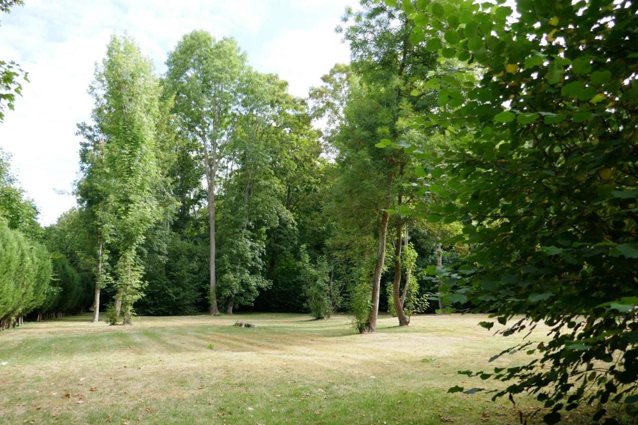 Le Manoir De Louviers Lägenhet Exteriör bild