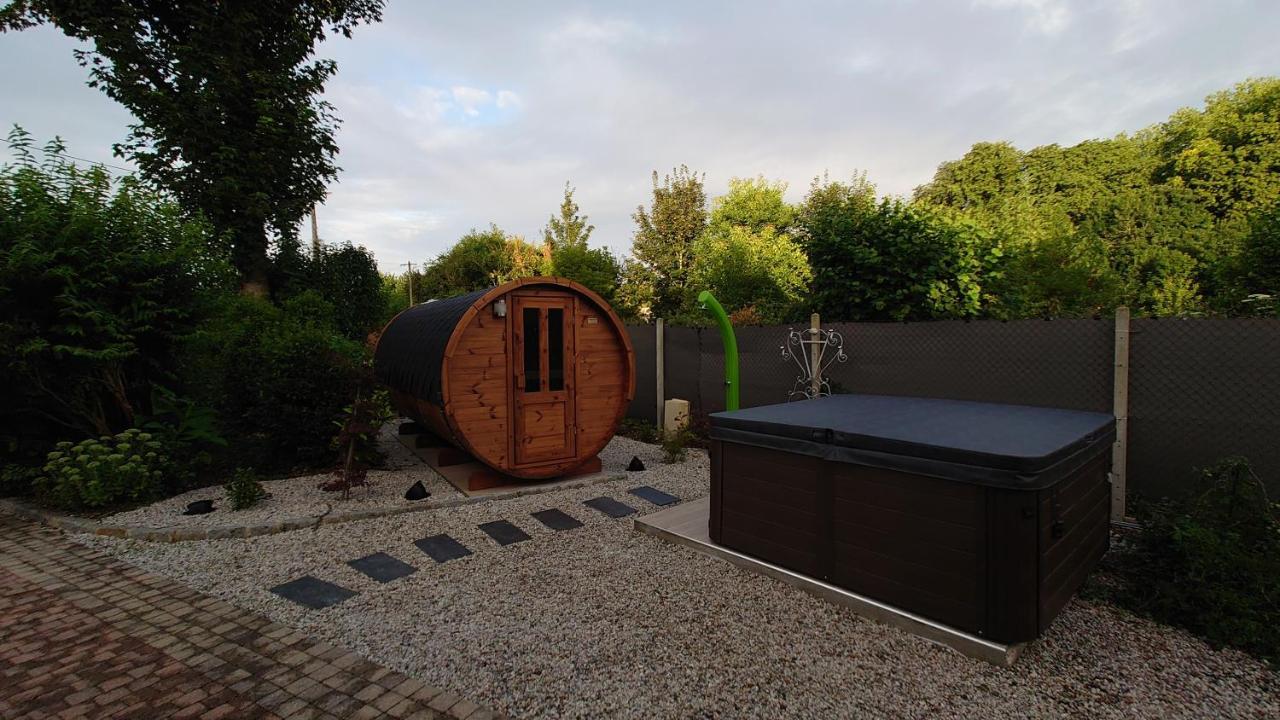 Le Manoir De Louviers Lägenhet Exteriör bild
